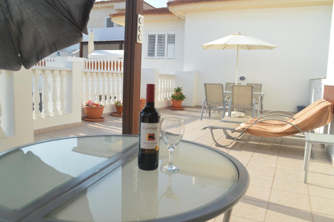 Kapparis Penthouse Apartment Paralimni Exterior photo